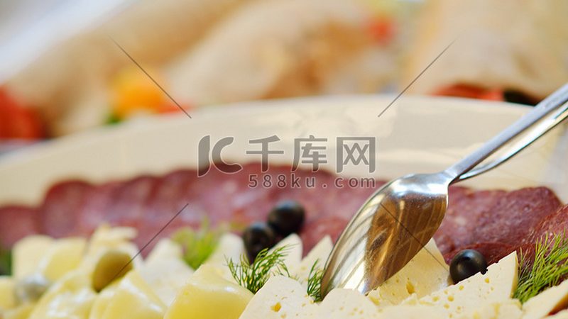 食品代加工合作模式解析：揭秘企业食品生产的秘密通道**